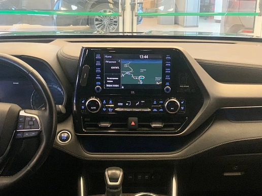 Купить Тойота Хайлендер 2021г.