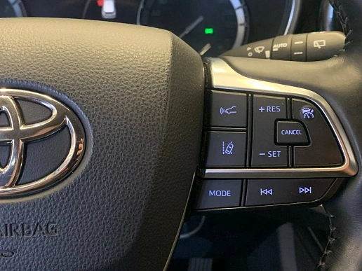 Купить Тойота Хайлендер 2021г.