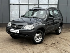 Lada Niva Travel