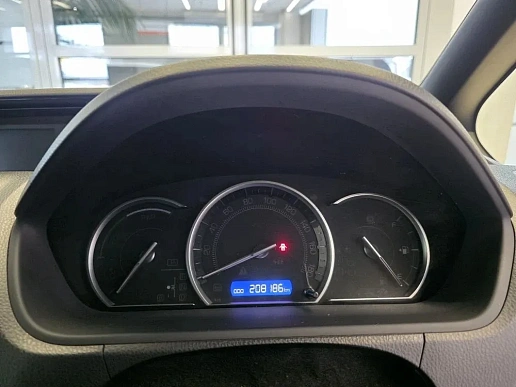 Купить Тойота Воксй 2015г.