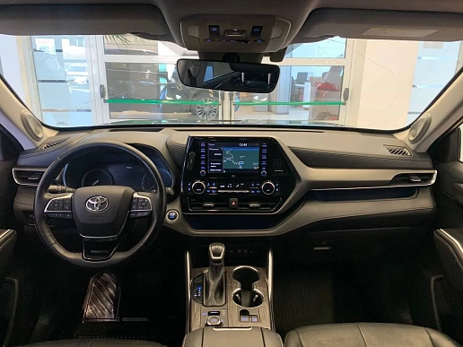 Купить Тойота Хайлендер 2021г.